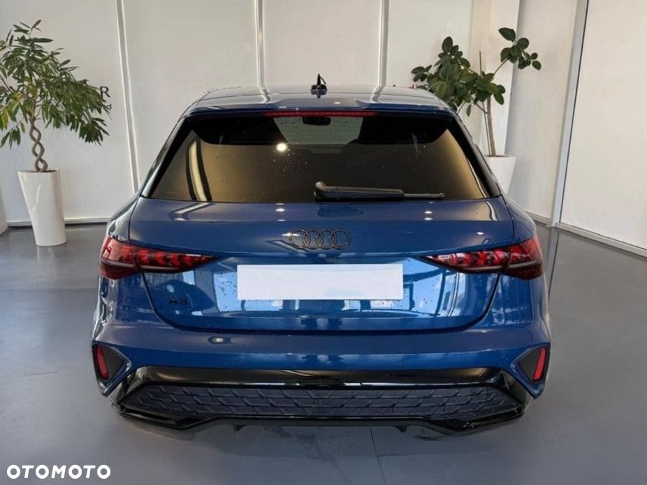Audi A3 Sportback - 3
