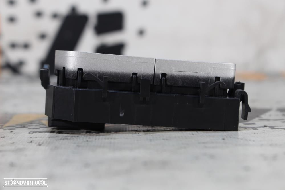 Comutador / Botão Mercedes-Benz C-Class (W205)  A2139057302 / Comando - 9