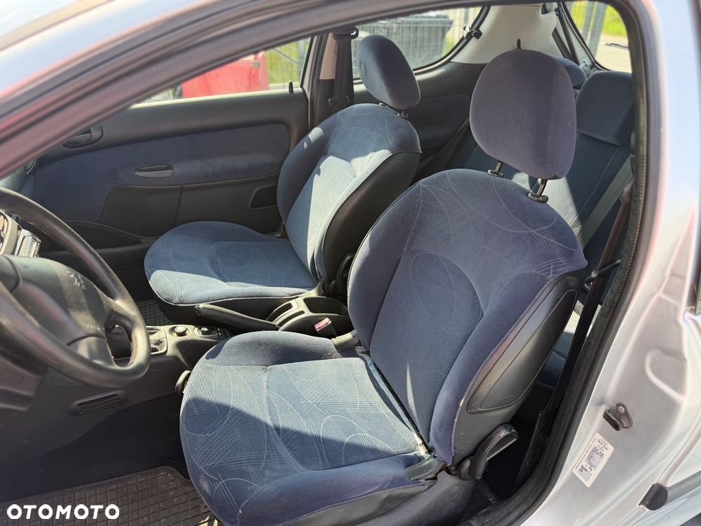 Peugeot 206 1.4 XR Presence - 7