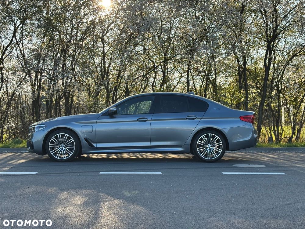 BMW Seria 5 530e iPerformance M Sport sport - 15
