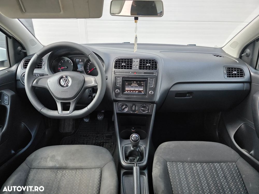 Volkswagen Polo - 5
