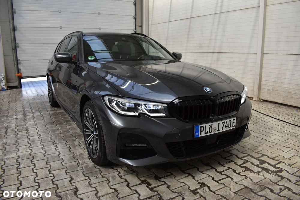 BMW Seria 3 330e M Sport - 3