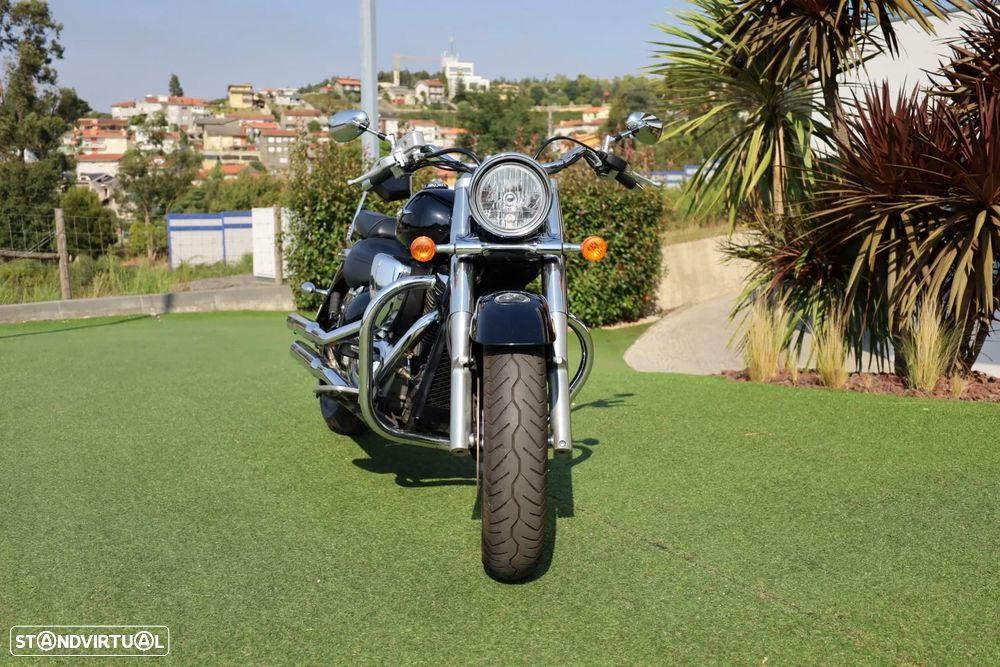 Suzuki Intruder C800 - 15