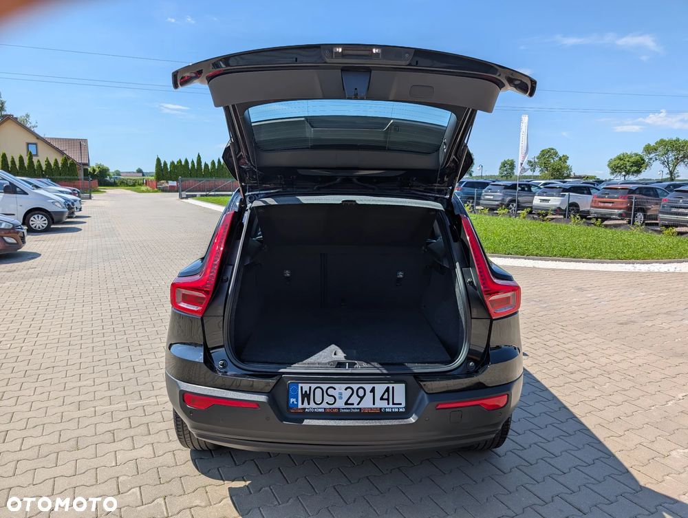 Volvo XC 40 T3 Momentum - 40