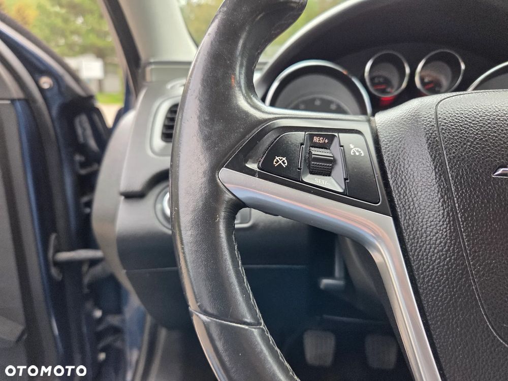Opel Insignia 1.6 Turbo Edition - 24