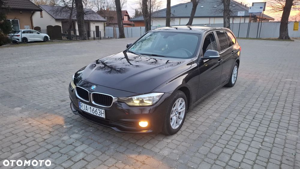 BMW Seria 3 - 1