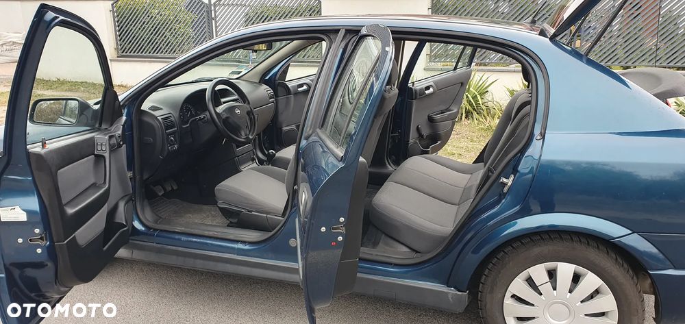 Opel Astra 1.4 - 13