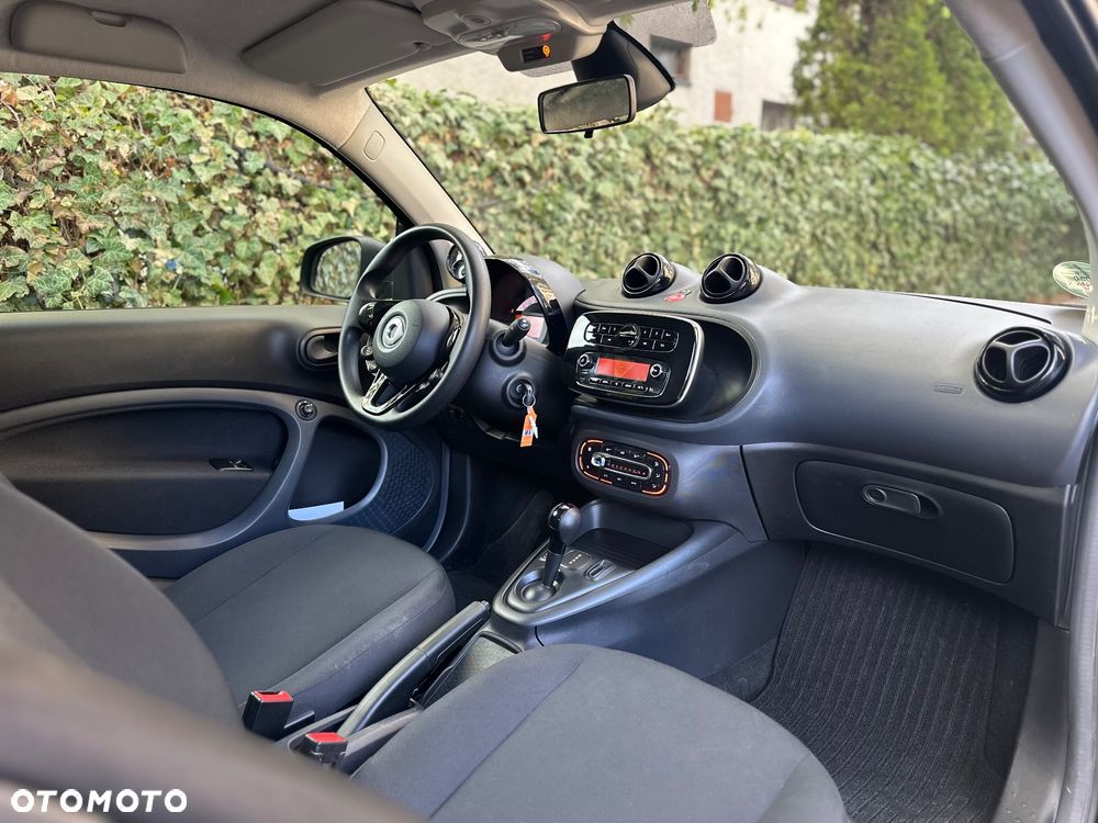 Smart Fortwo EQ - 15