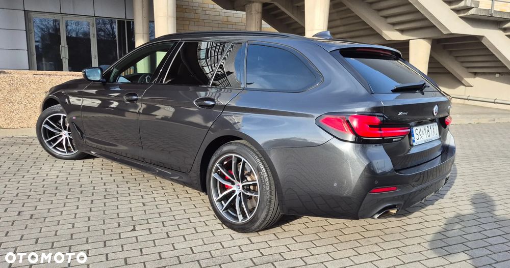 BMW Seria 5 530i xDrive mHEV M Sport sport - 5