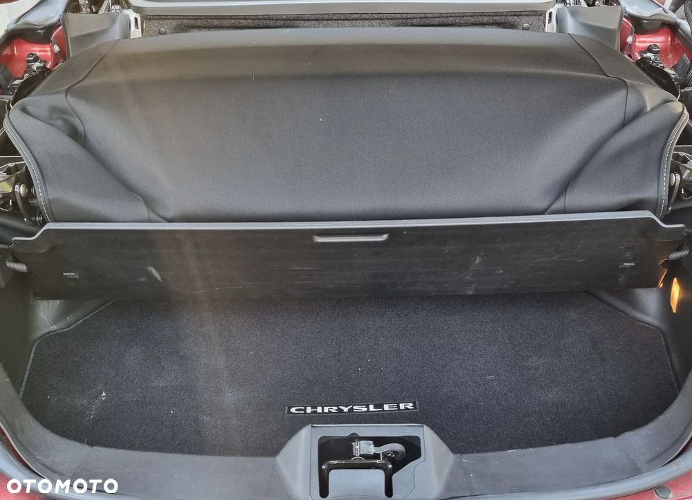 Chrysler Sebring 2.7 V6 Limited - 16