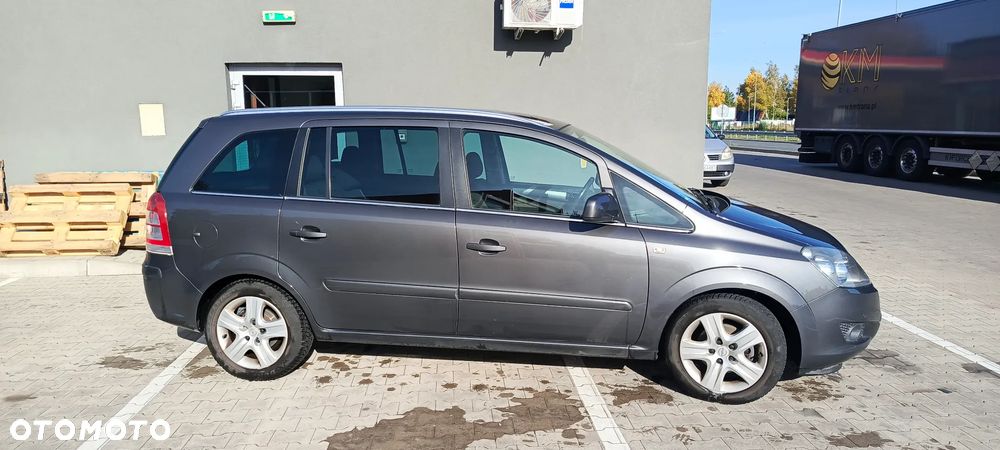 Opel Zafira - 31