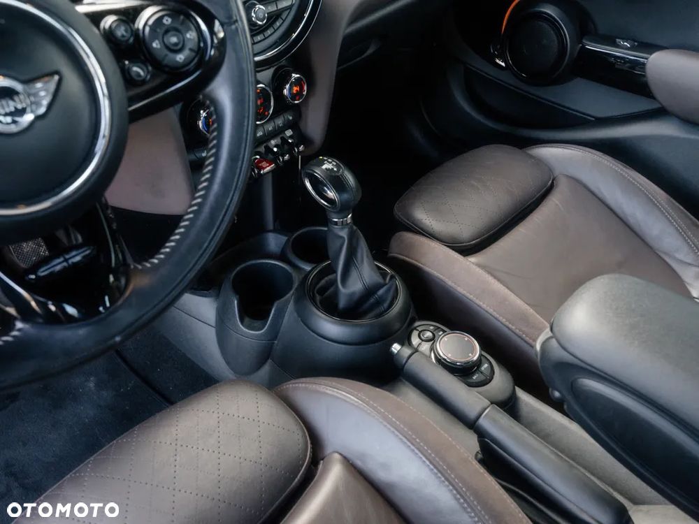 MINI Cooper Standard - 9