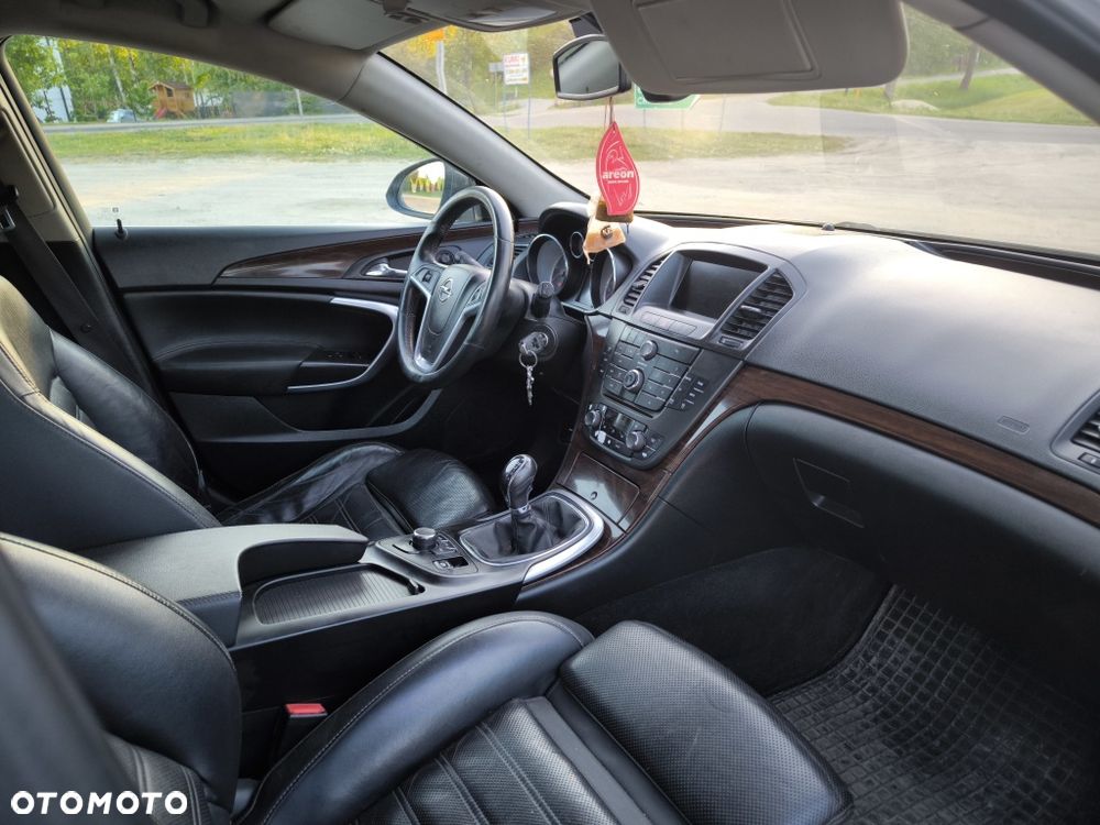 Opel Insignia - 8