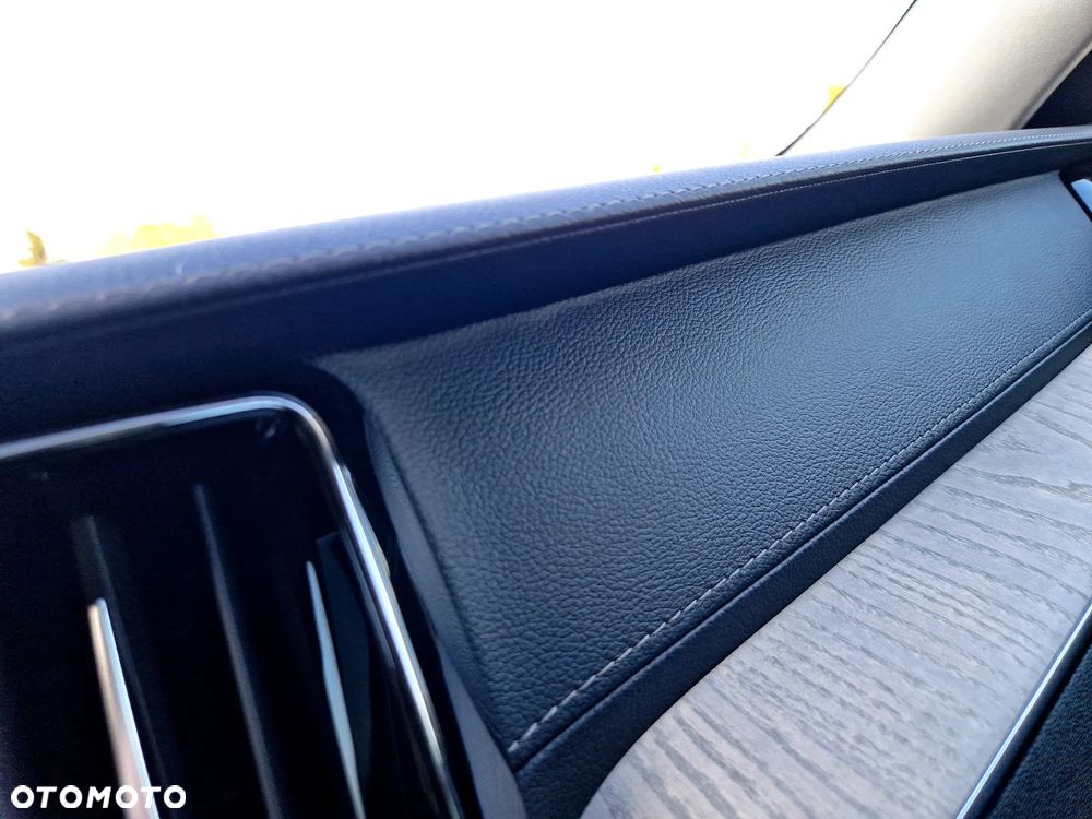 Volvo XC 60 T6 AWD Plug-In Hybrid Inscription Expression - 26