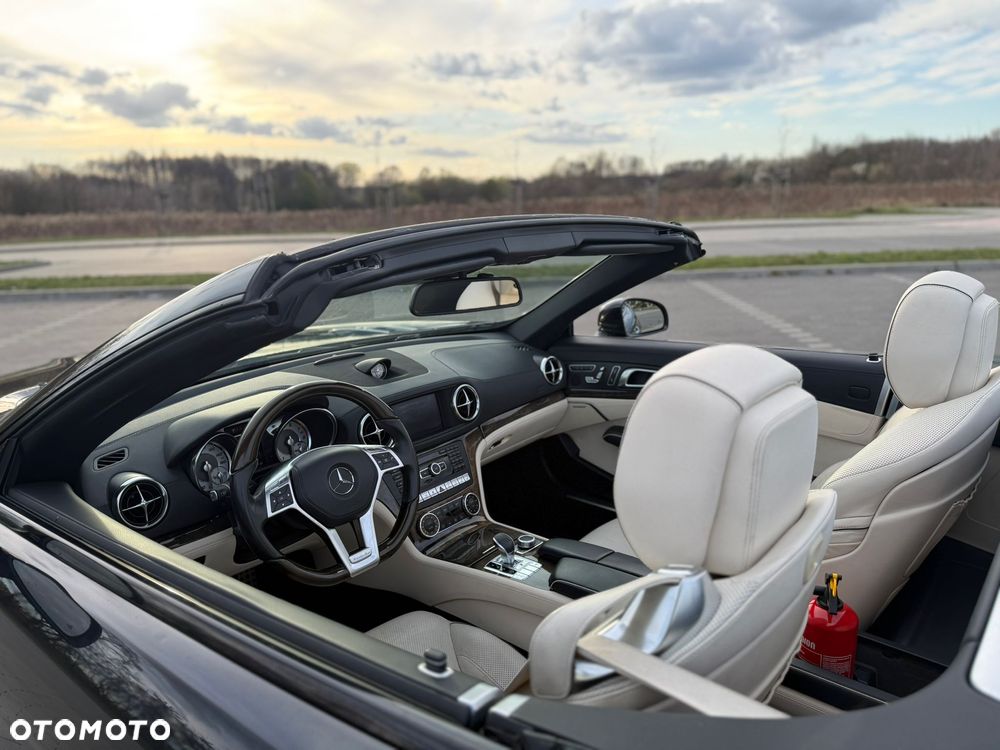 Mercedes-Benz SL 500 7G-TRONIC - 14