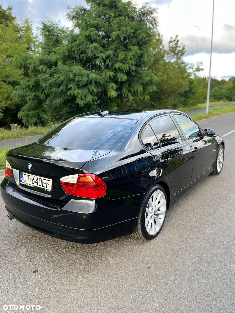 BMW Seria 3 318d - 11