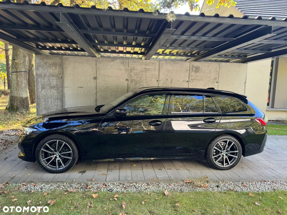 BMW Seria 3 318d Sport Line Shadow - 25