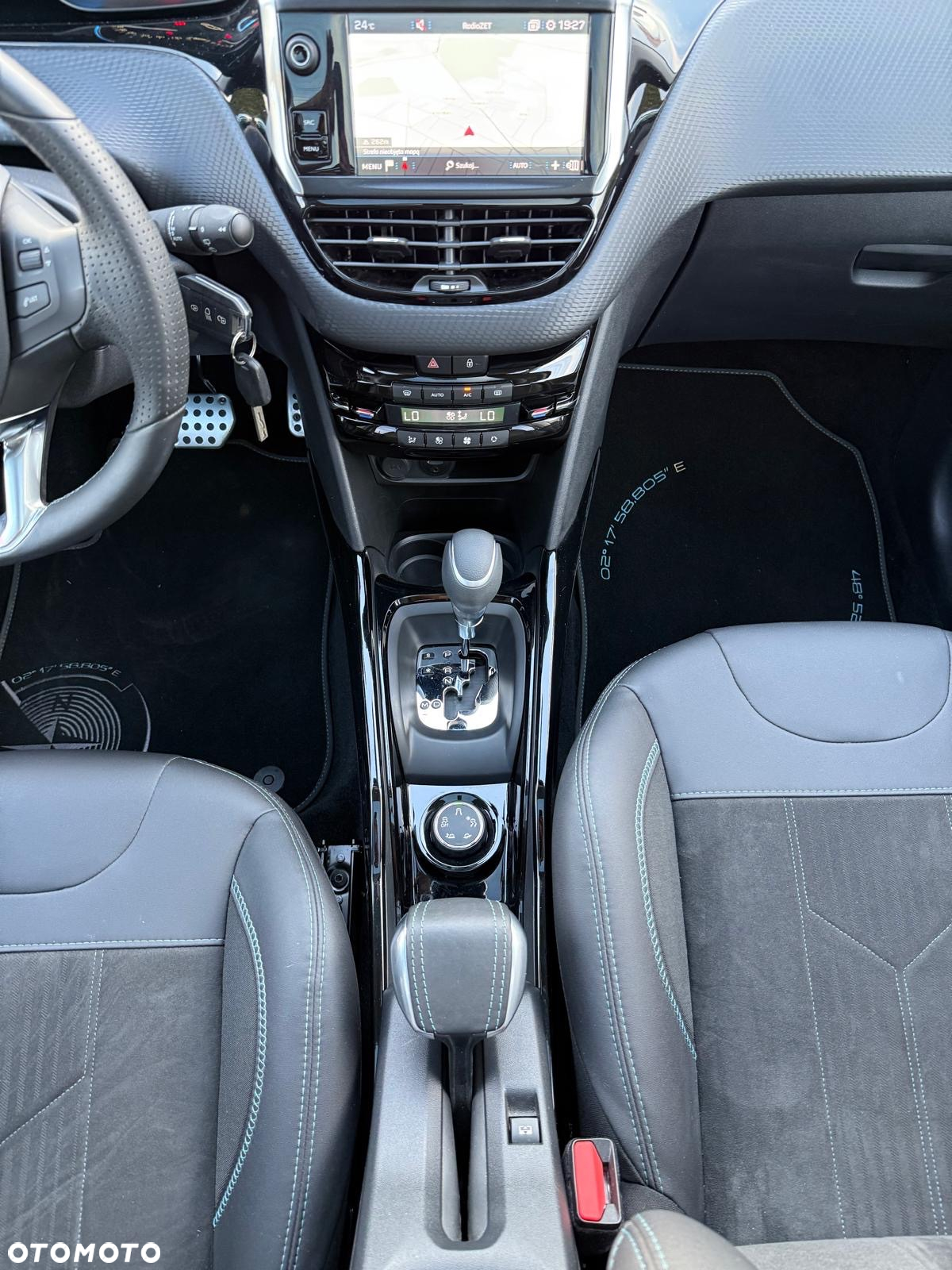 Peugeot 2008 1.2 Pure Tech GPF Allure S&S EAT6 - 12