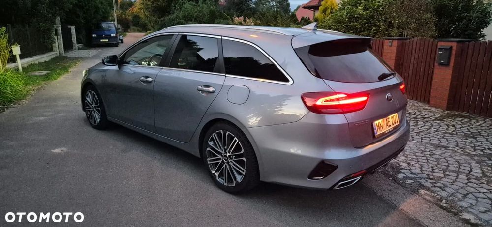 Kia Ceed SW 1.5 T-GDI DCT7 OPF GT Line - 2