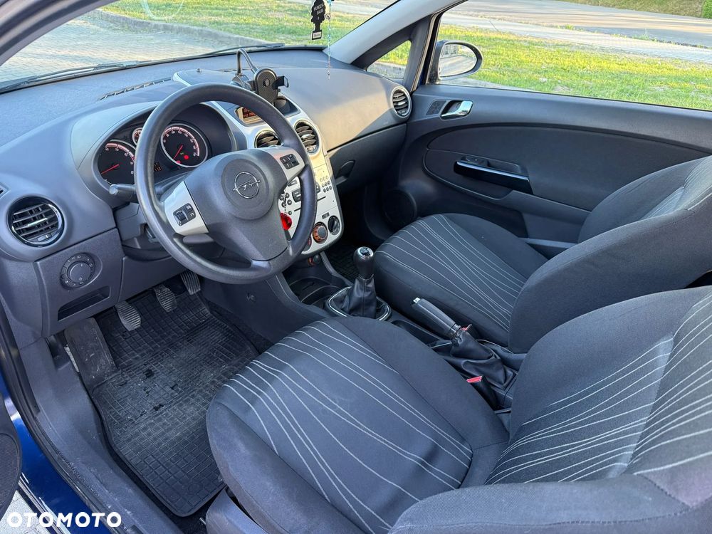 Opel Corsa - 11
