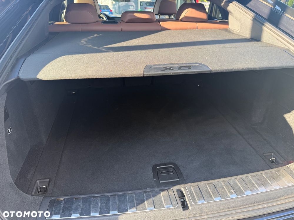 BMW X6 - 14