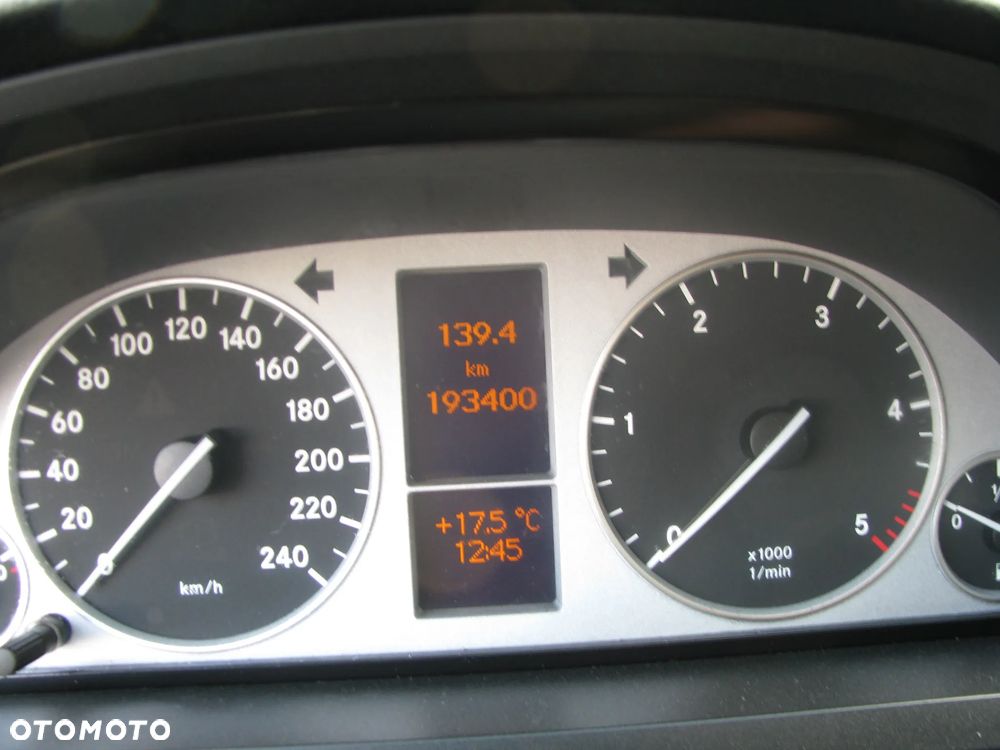 Mercedes-Benz Klasa B 180 CDI - 12