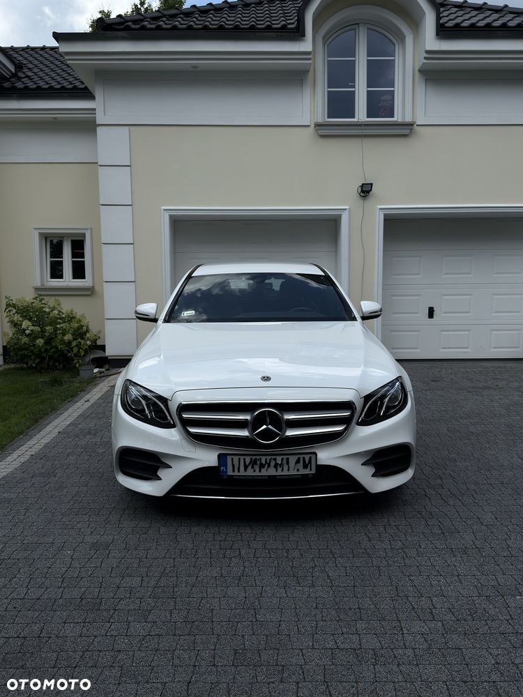 Mercedes-Benz Klasa E 220 d 4-Matic 9G-TRONIC - 3