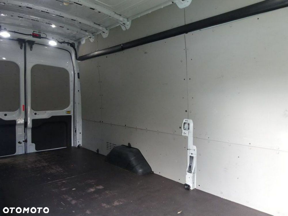 Ford Transit - 10