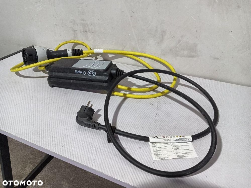 ŁADOWARKA 10A/250 V BMW I3 ŁADOWARKA 10A/250V BMW I3 - 3