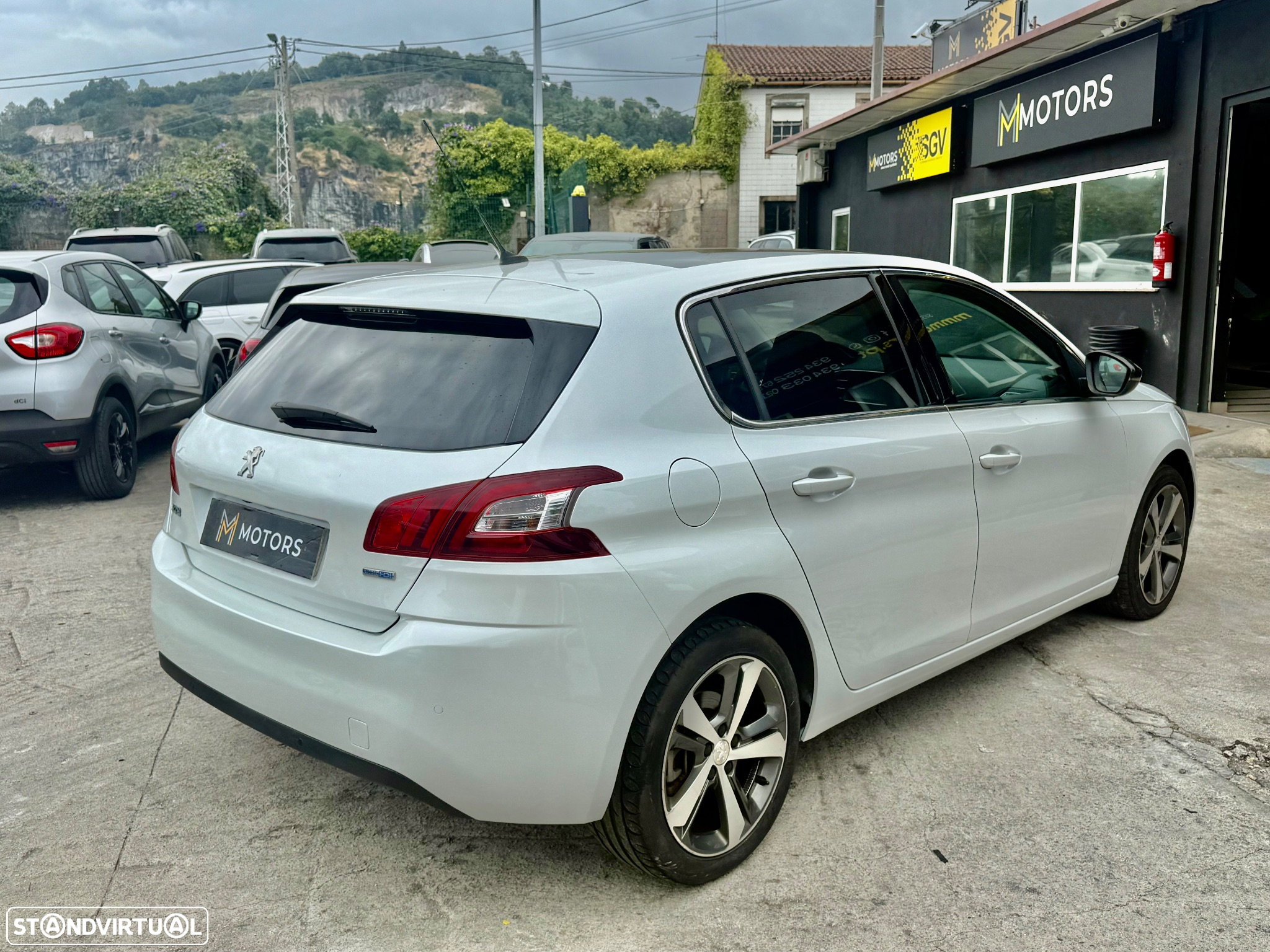 Peugeot 308 1.6 BlueHDi Allure J17 - 34