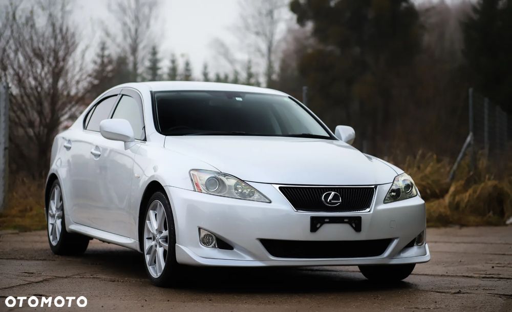 Lexus IS - 20