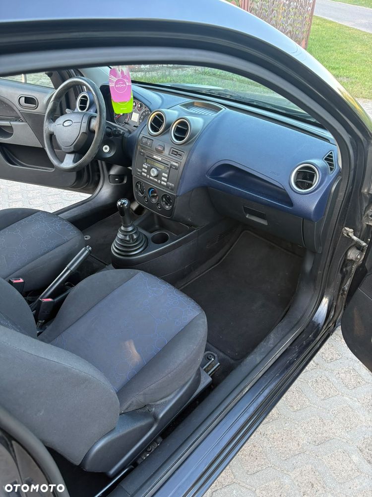 Ford Fiesta - 4