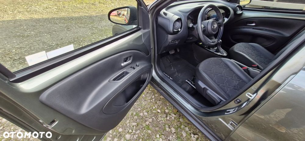 Toyota Aygo X 1.0 VVT-i Executive CVT - 22