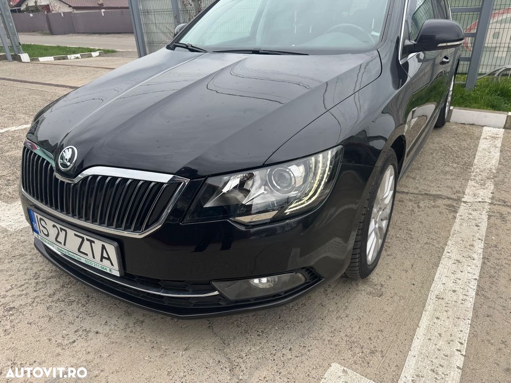 Skoda Superb 2.0 TDI Ambition - 2