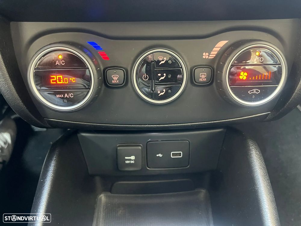 Fiat Tipo Station Wagon 1.3 M-Jet Lounge - 54