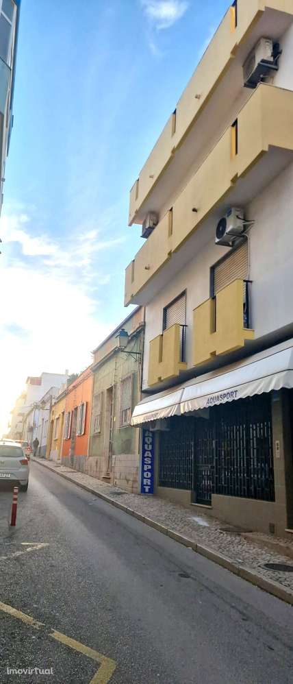 T2 com varanda, terraço e ar condicionado em Portimão - Grande imagem: 2/25