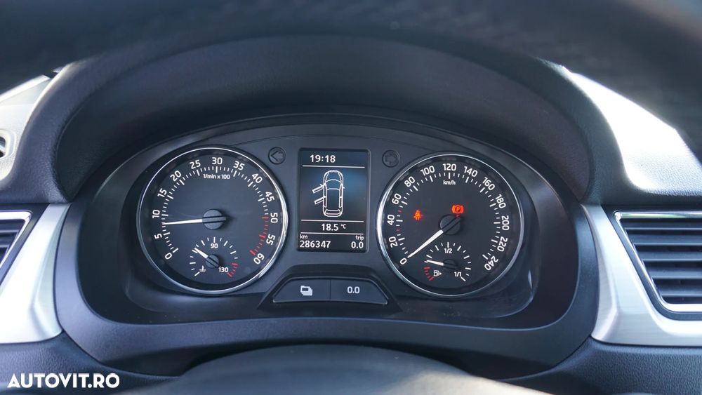Skoda RAPID 1.6 TDI Cool Edition - 19