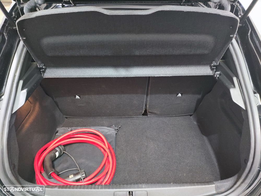 Peugeot e-208 50 kWh Allure - 37