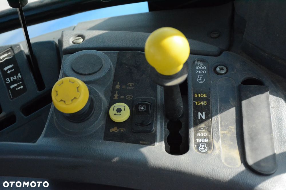 New Holland TSA.135 / 2004r. / Ładowacz czołowy / Tuz / Klima / Super stan - 27