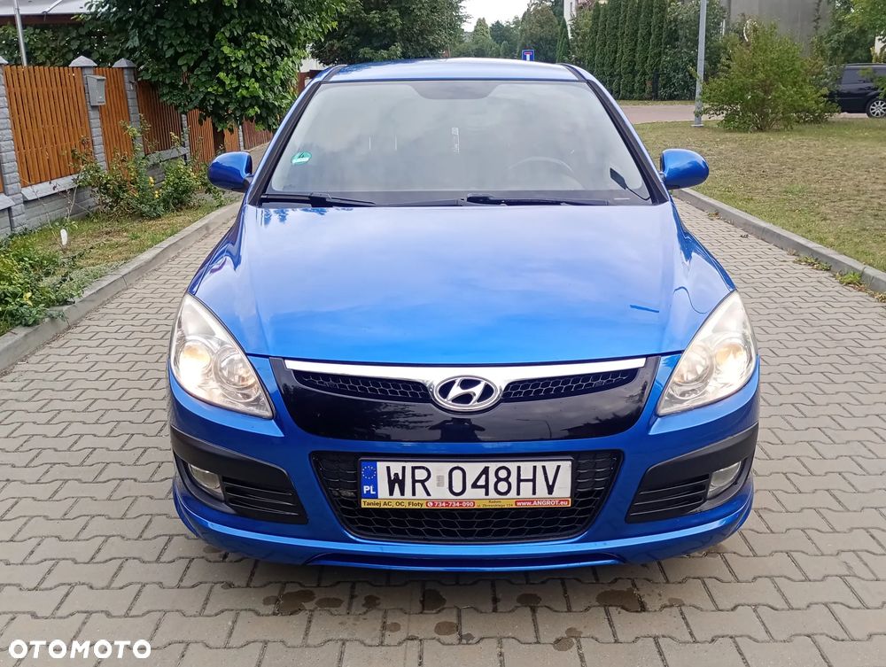 Hyundai i30 2.0 CRDi Premium - 2