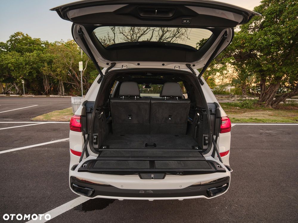 BMW X7 xDrive40i sport - 13