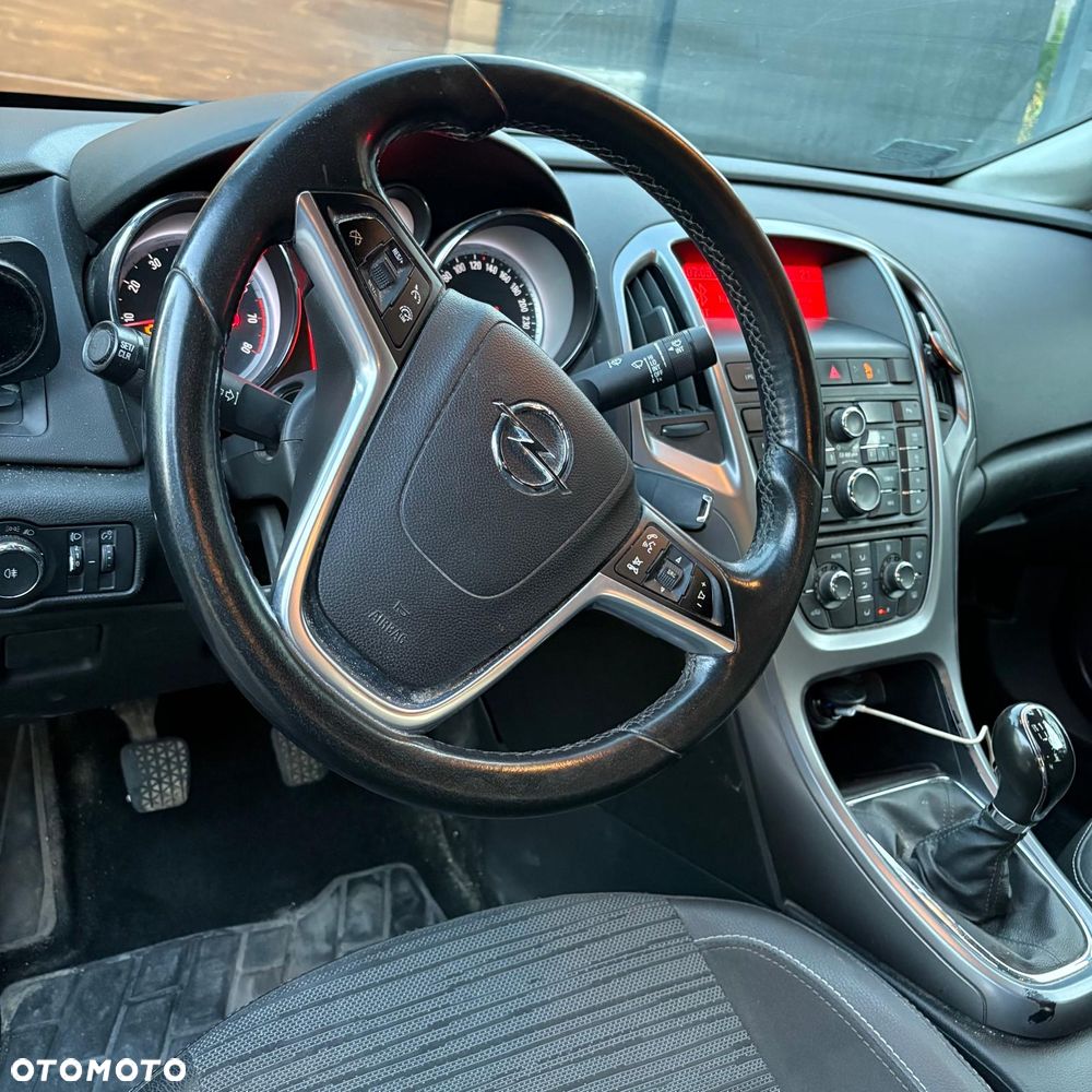 Opel Astra 1.4 T Executive S&S EU6 - 9