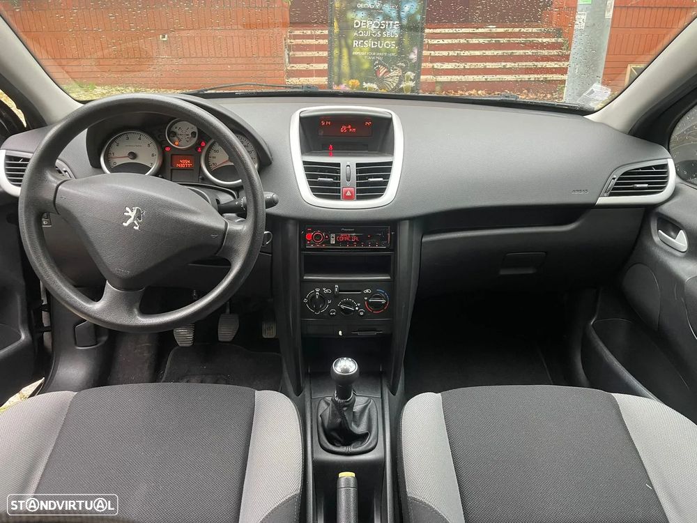 Peugeot 207 1.4 16V Open - 4