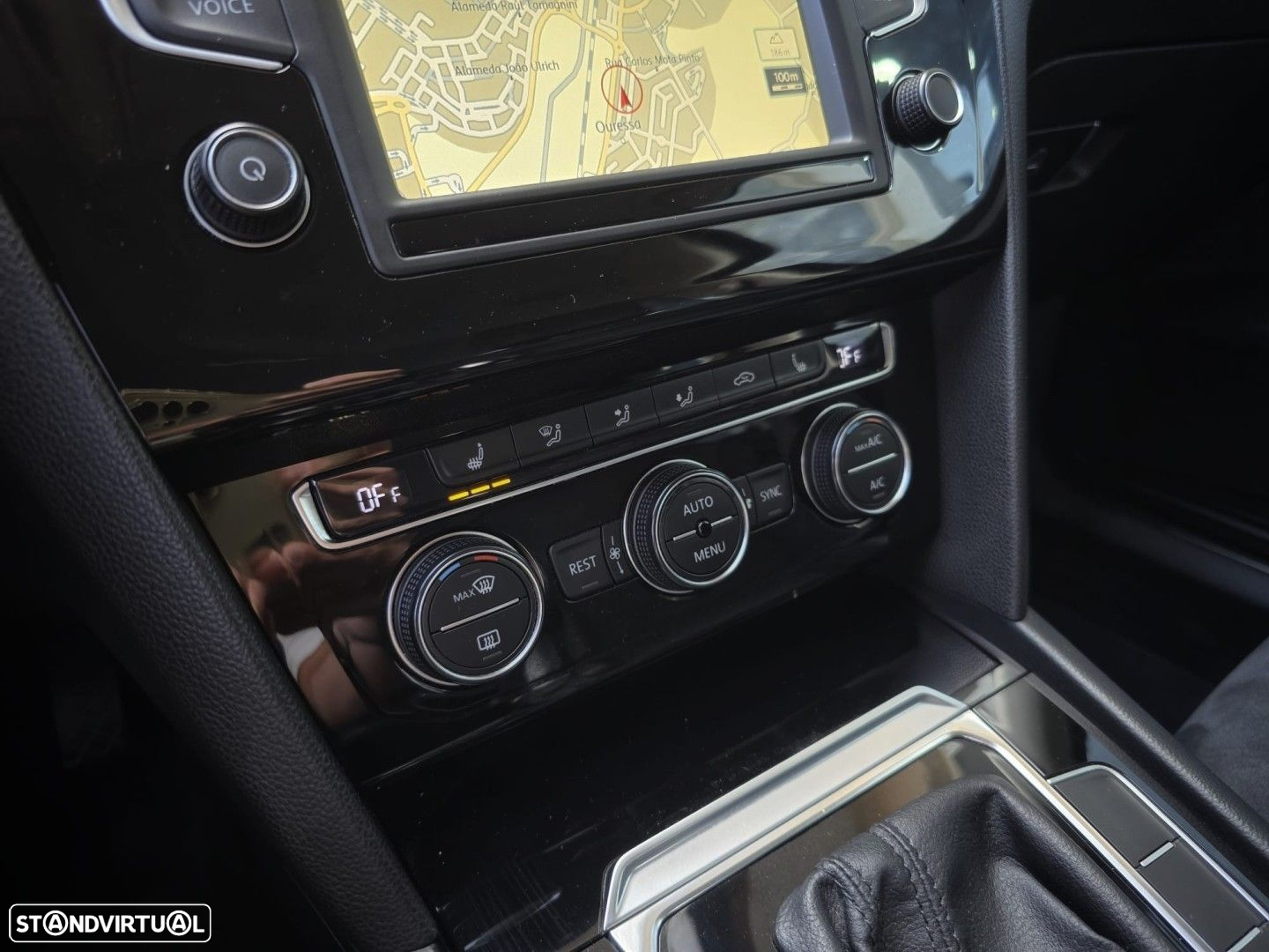 VW Passat Variant 2.0 TDi Highline DSG - 28