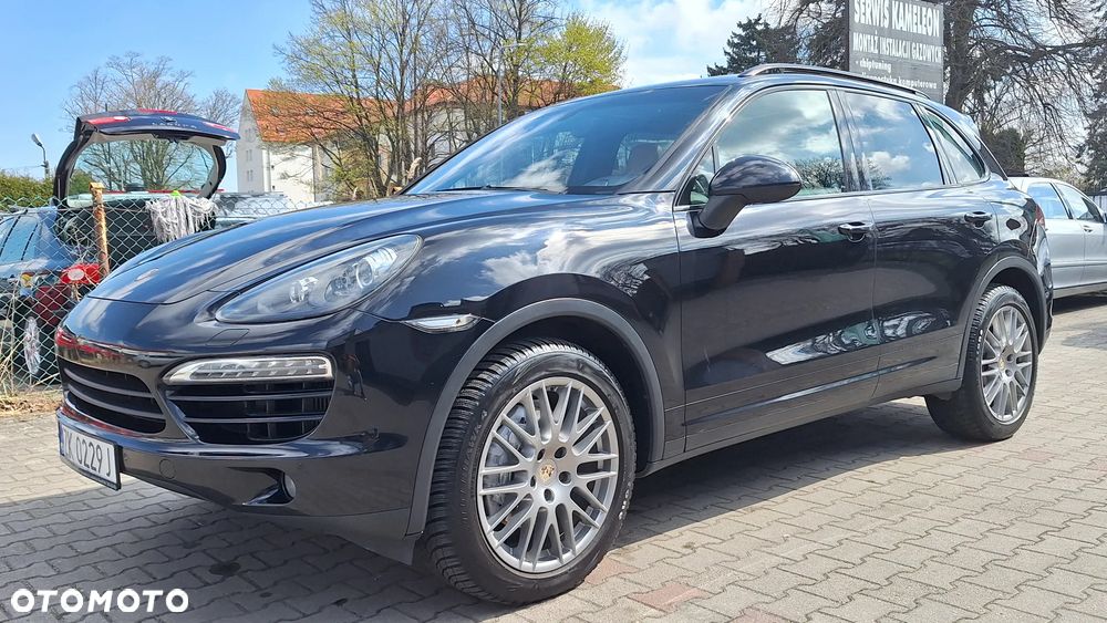 Porsche Cayenne - 1