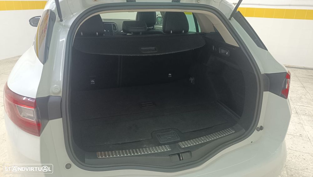 Renault Mégane Sport Tourer 1.5 dCi Bose Edition J18 - 11