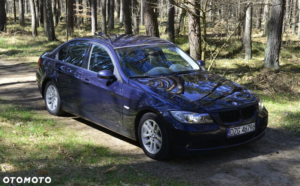 BMW Seria 3 318d - 3
