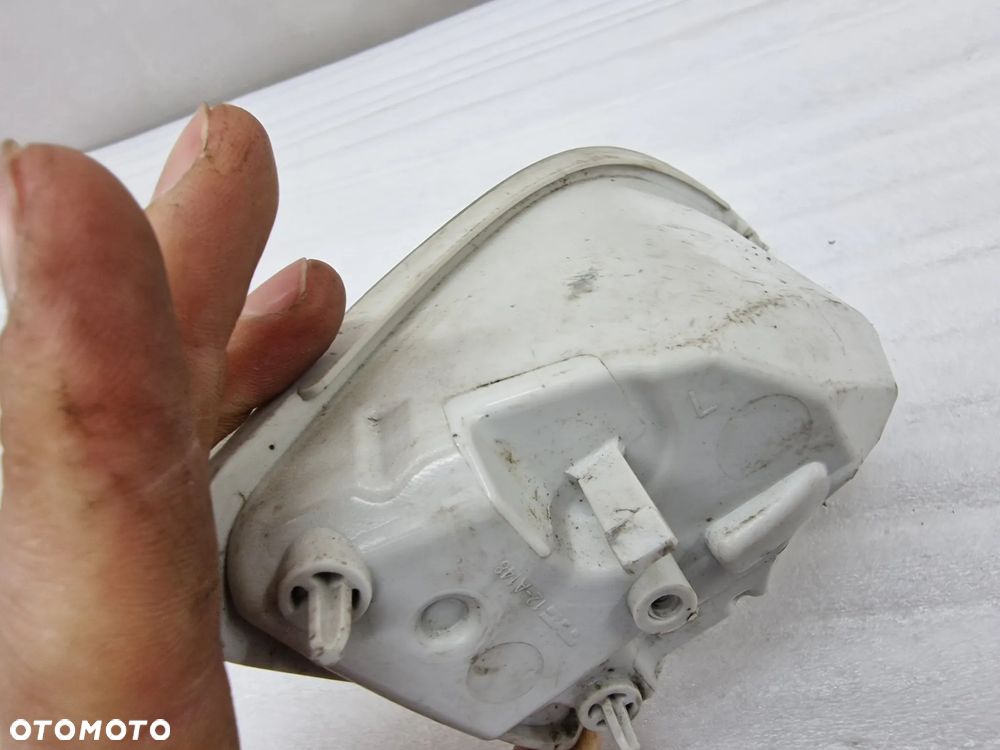 RENAULT TWINGO II LIFT 11- LAMPA KIERUNKOWSKAZU LEWA , NR TYC 12-A148 , NR AUKCJI H78 - 8