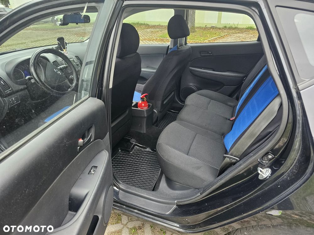 Hyundai i30 1.4 Base - 9