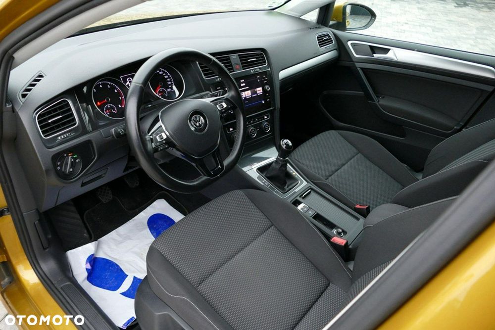 Volkswagen Golf 1.0 TSI Highline - 18